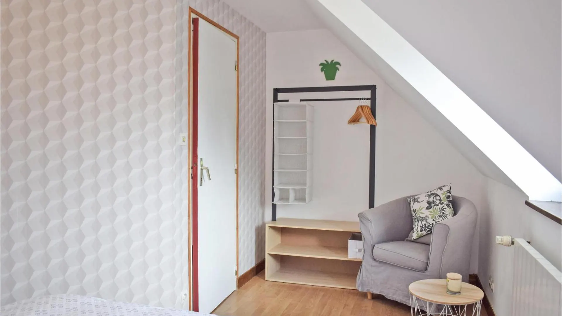 3 Bedroom Beautiful Home In Pléhédel 法国