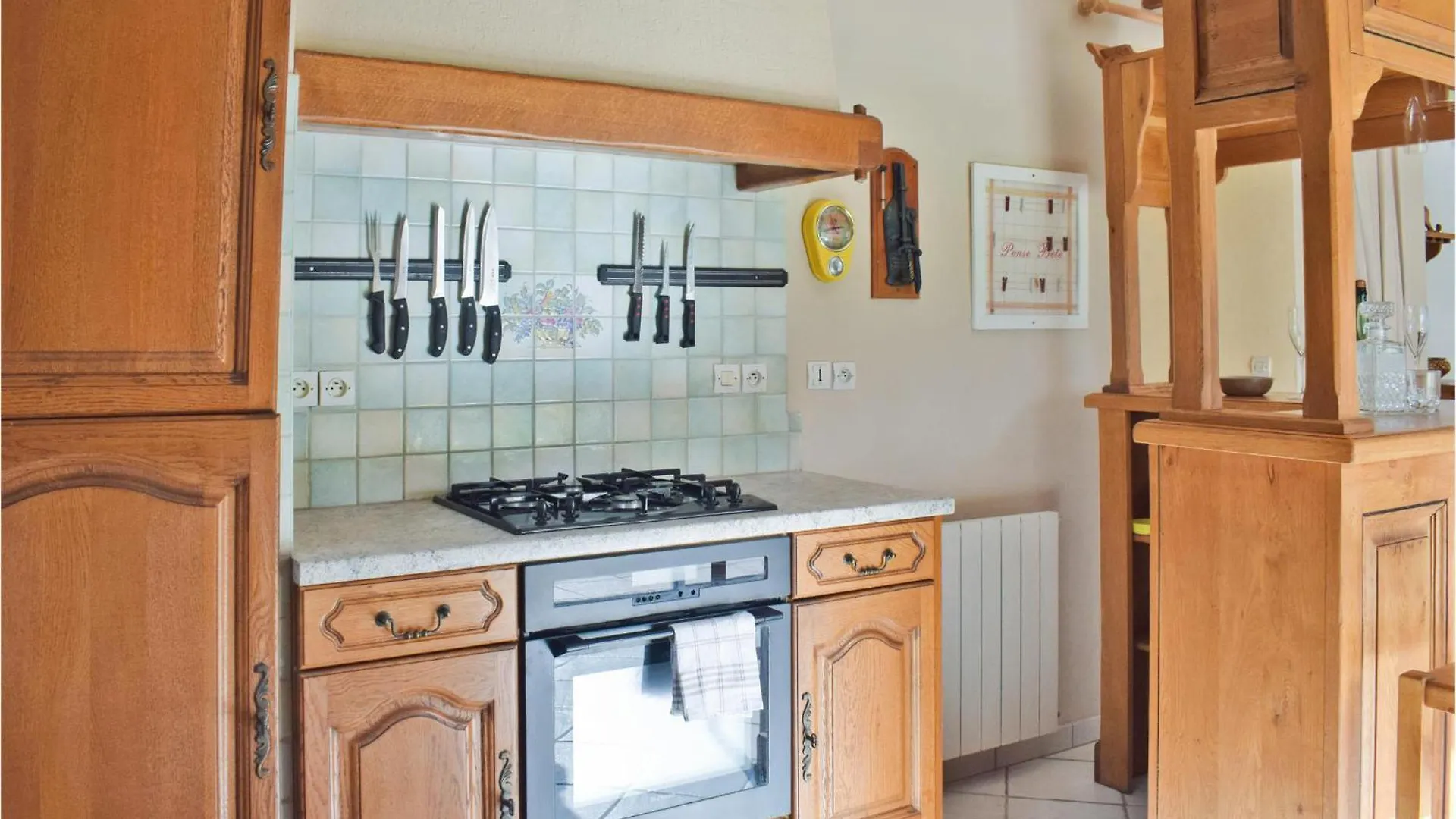 3 Bedroom Beautiful Home In Pléhédel 度假居